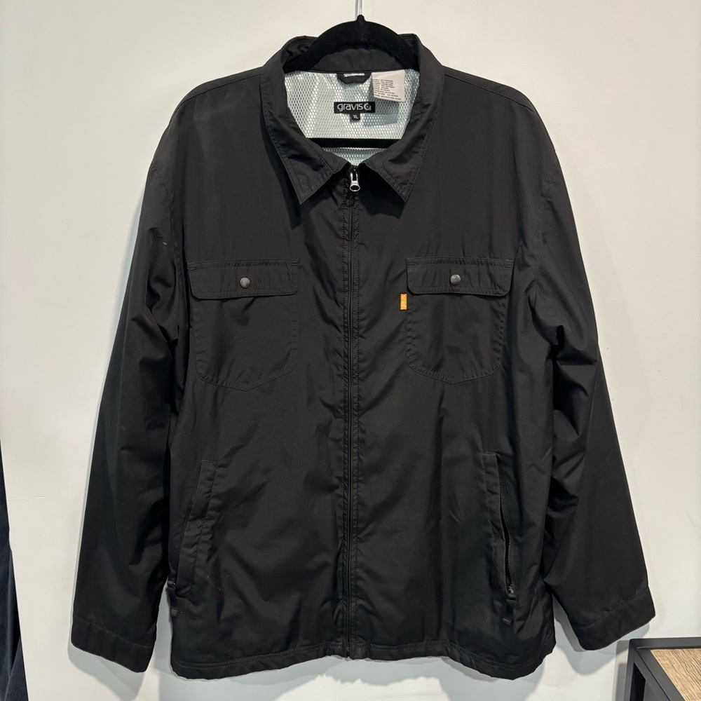 Gravis lightweight nylon lined coat